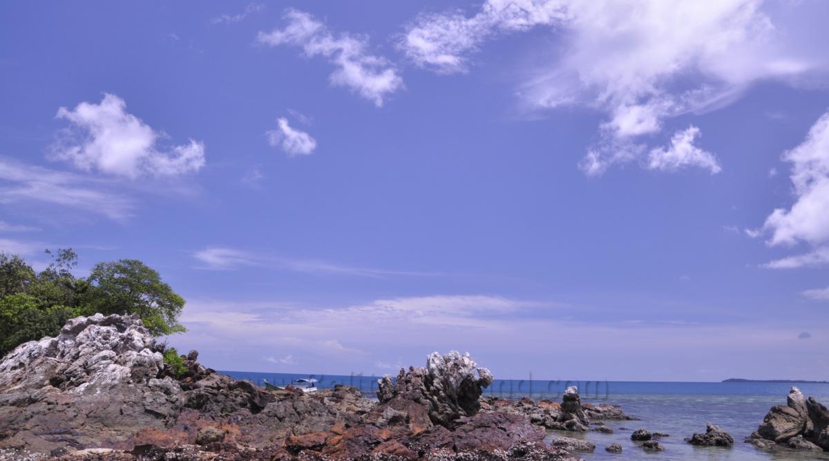 belitung destination Pulau Mentikus